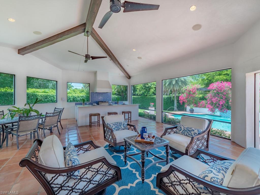 MOORINGS - Residential