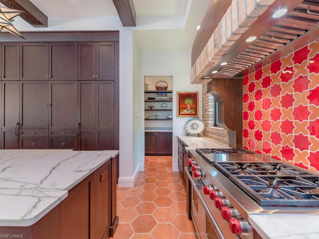 MOORINGS - Residential