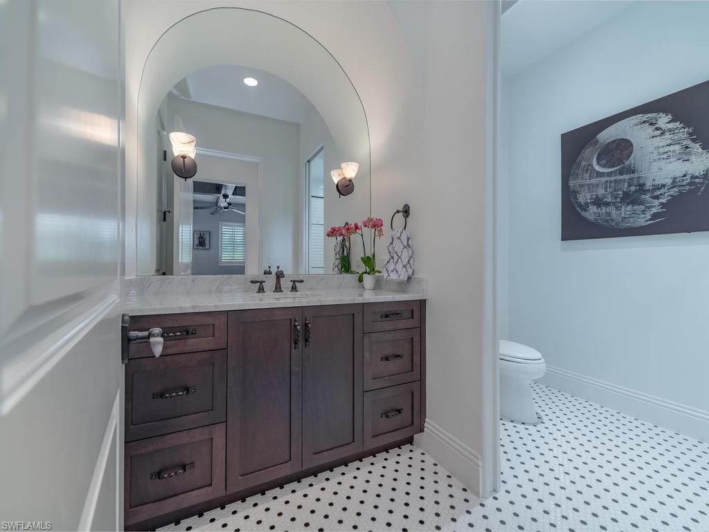 MOORINGS - Residential