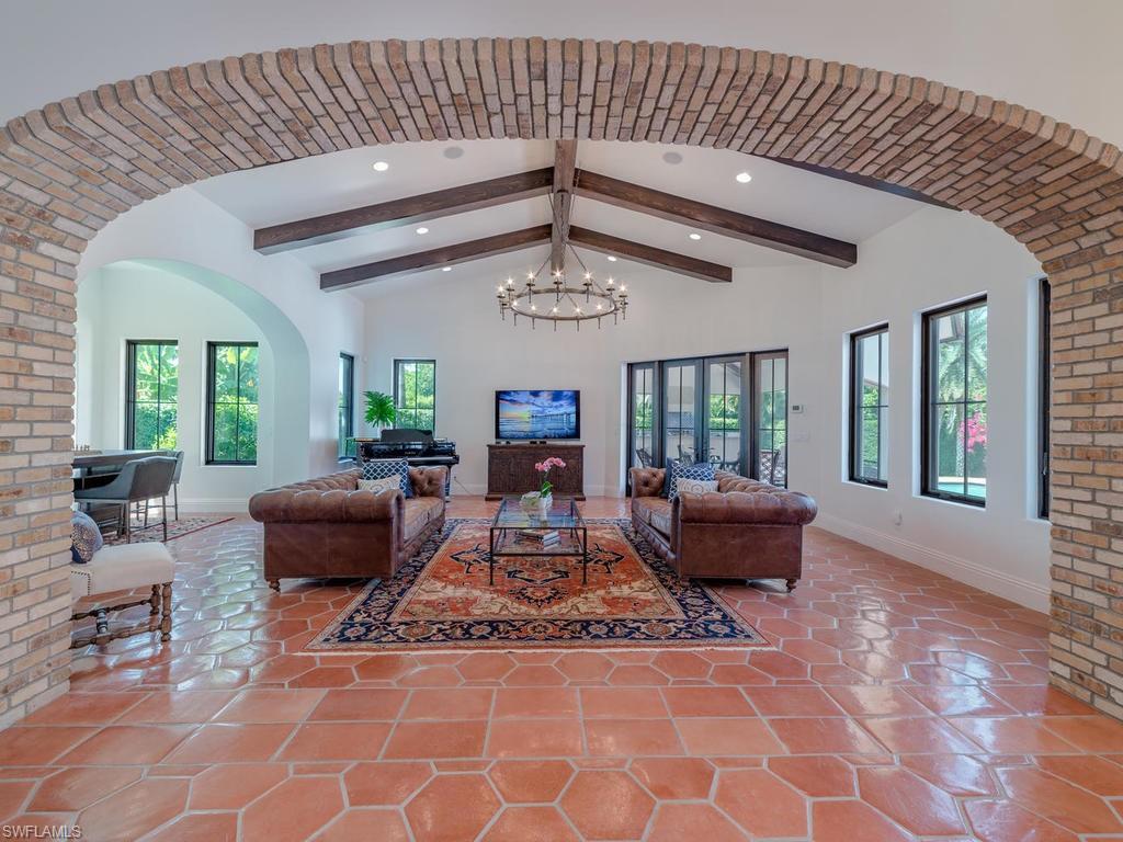 MOORINGS - Residential