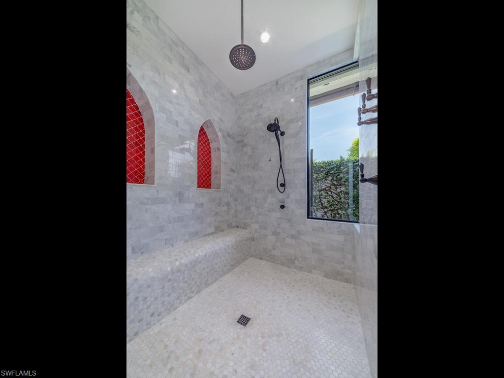 MOORINGS - Residential