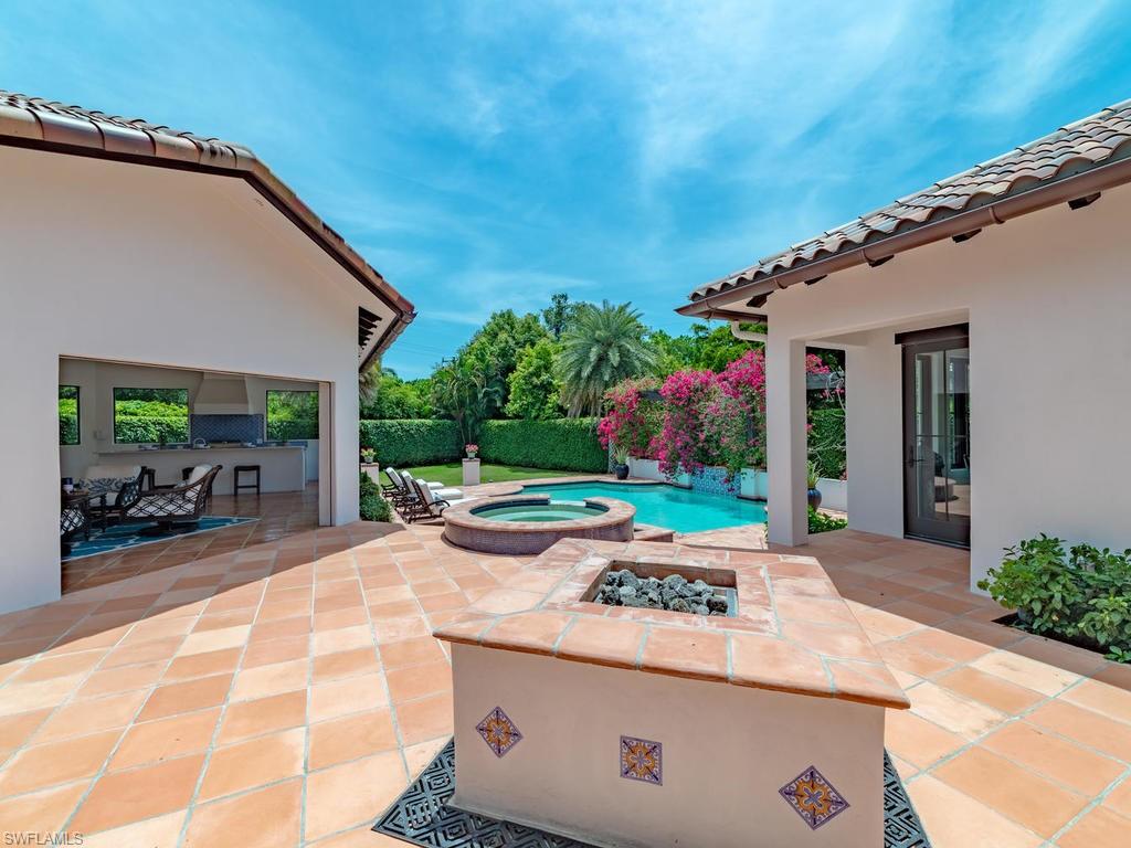 MOORINGS - Residential