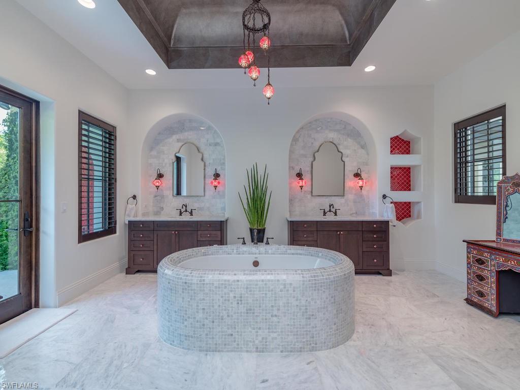 MOORINGS - Residential