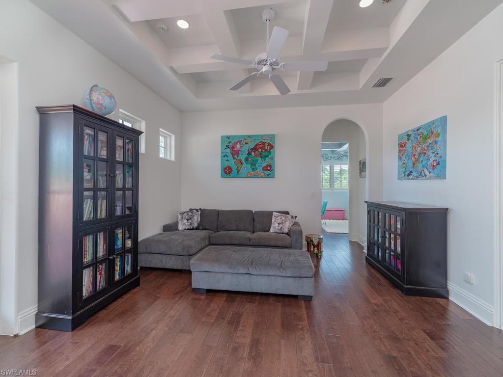 MOORINGS - Residential