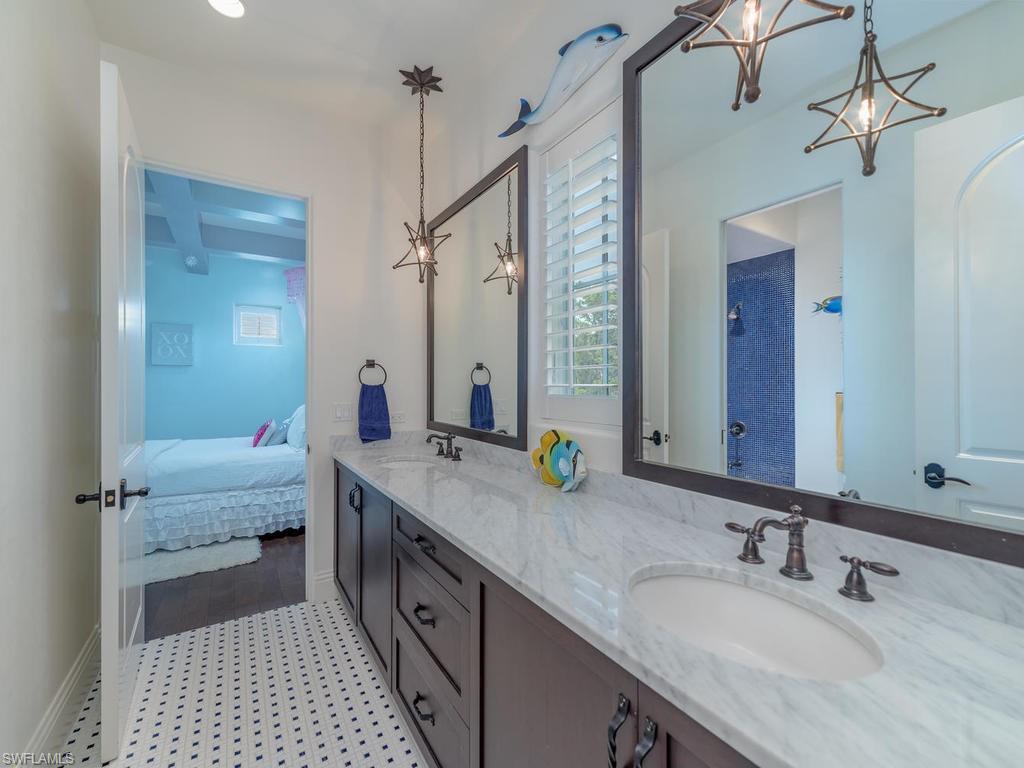 MOORINGS - Residential