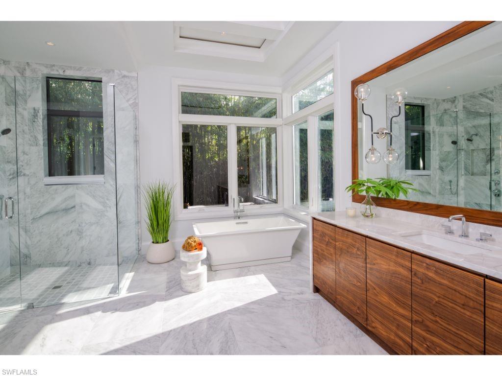 AQUALANE SHORES - Residential