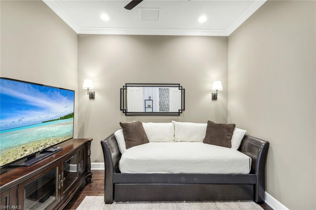 SOUTH SHORE ESTATES - Residential