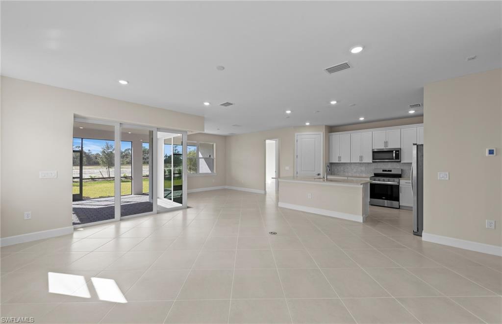 DEL WEBB OAK CREEK - Residential