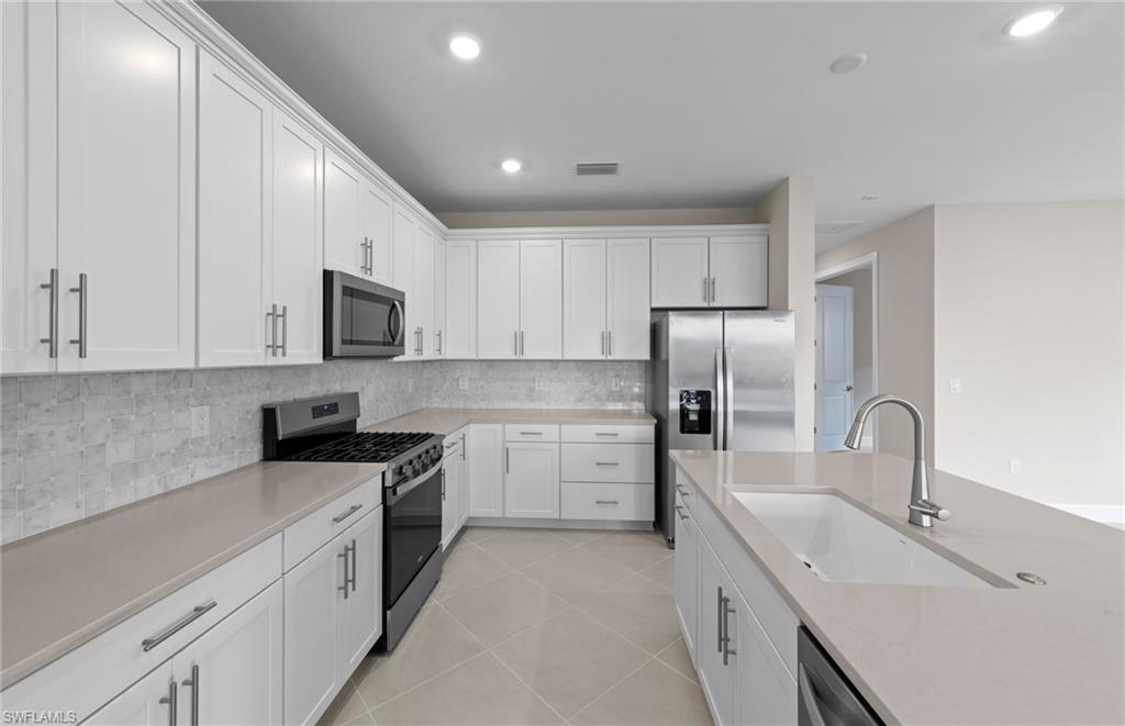 DEL WEBB OAK CREEK - Residential