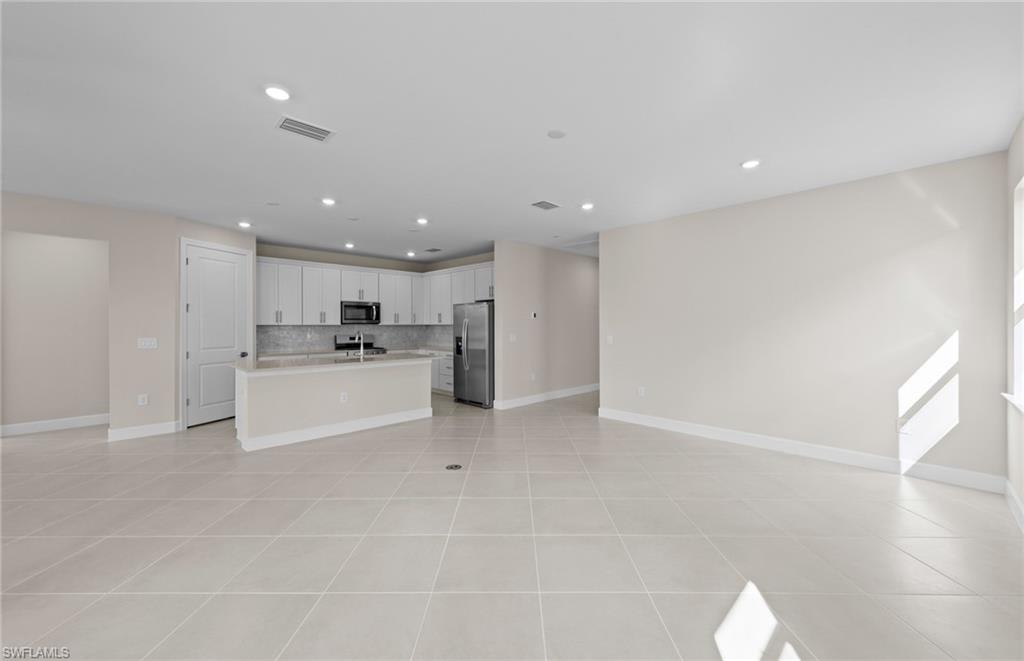 DEL WEBB OAK CREEK - Residential