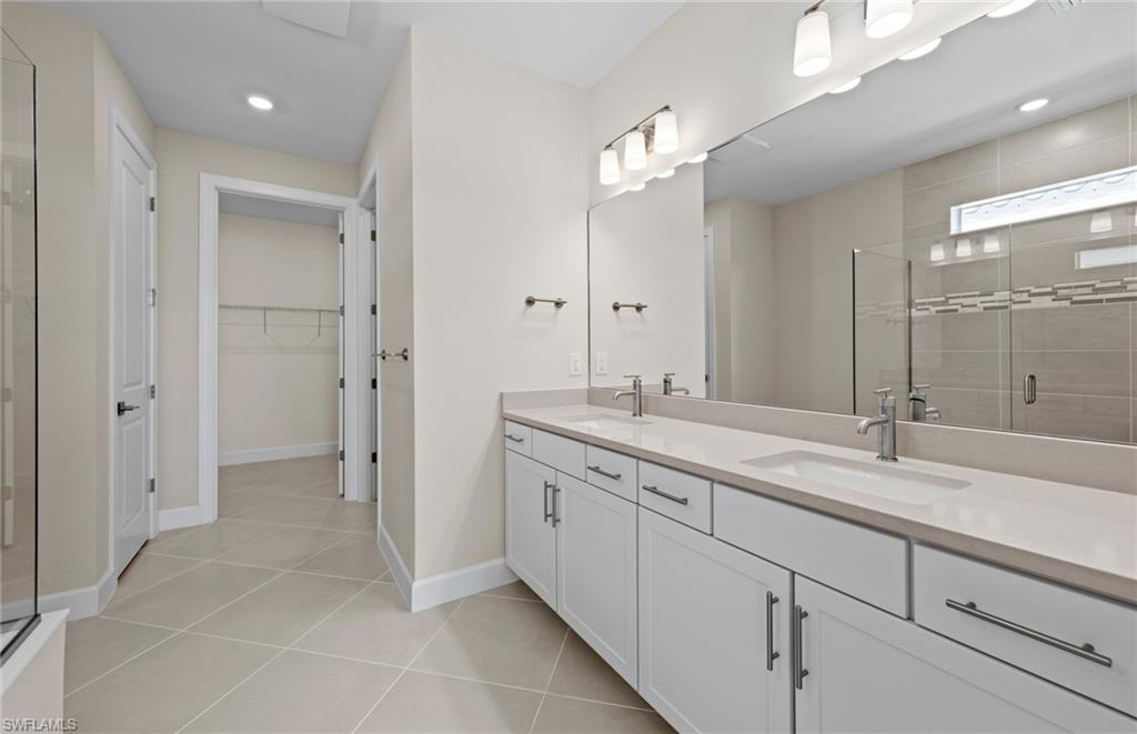 DEL WEBB OAK CREEK - Residential