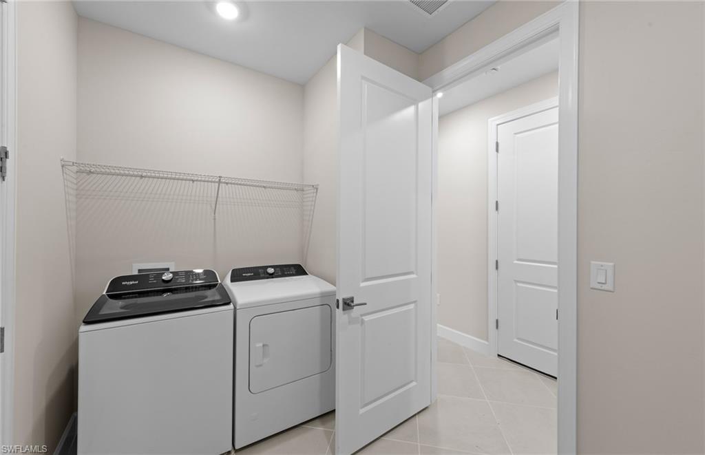 DEL WEBB OAK CREEK - Residential