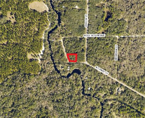 7478 N Canal ST WEBSTER FL 33597