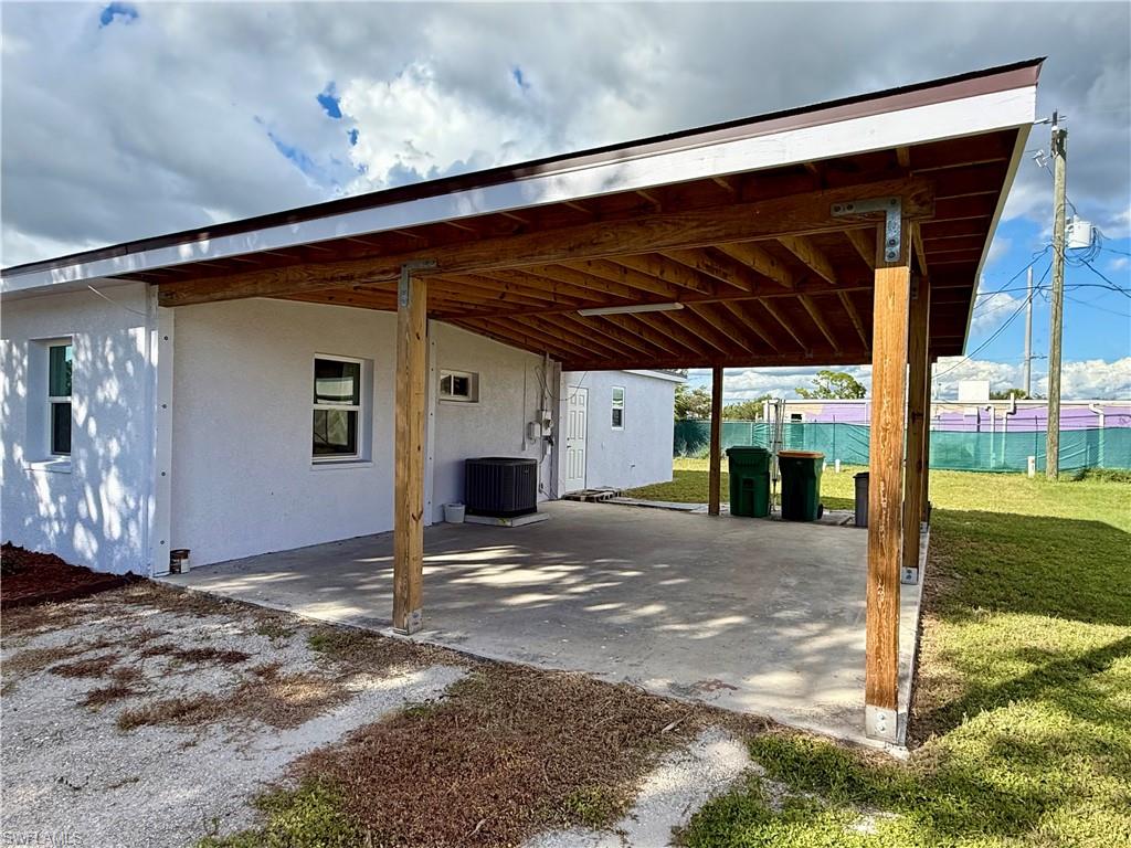 PORT CHARLOTTE - Residential