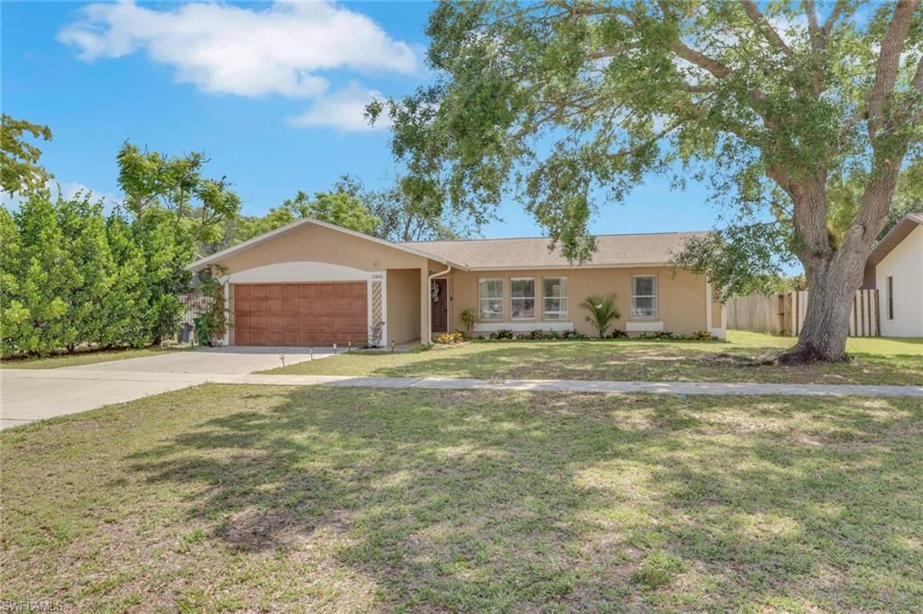 Photo of 3300 Valencia DR, NAPLES, FL 34120 (MLS # 226017739)