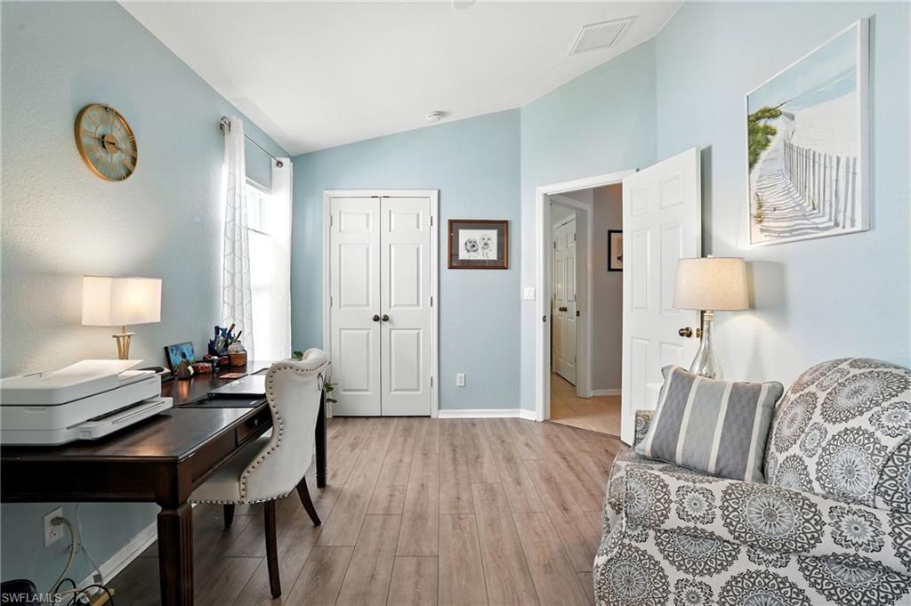 GLADIOLUS PRESERVE - Residential