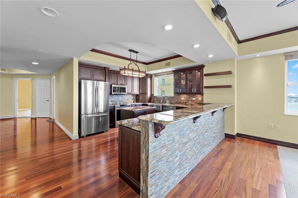 BEAU RIVAGE - Residential