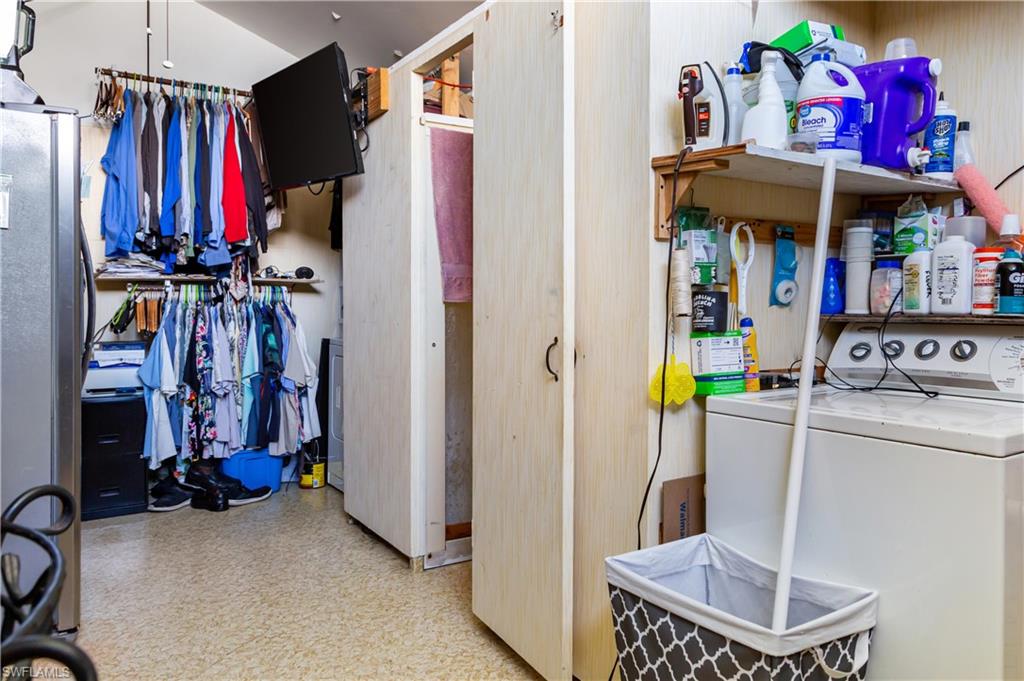 COCONUT GROVE - Residential