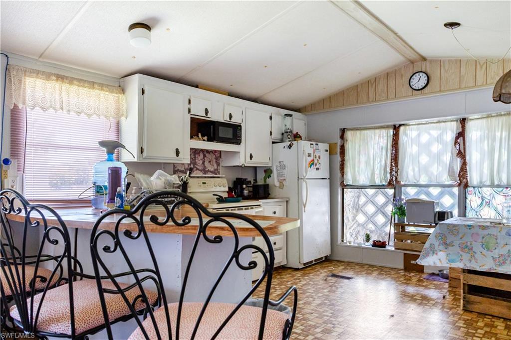 COCONUT GROVE - Residential