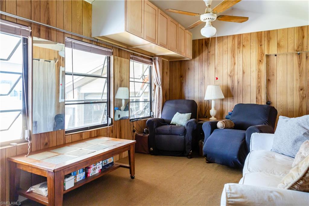 COCONUT GROVE - Residential