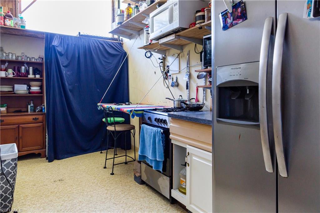 COCONUT GROVE - Residential