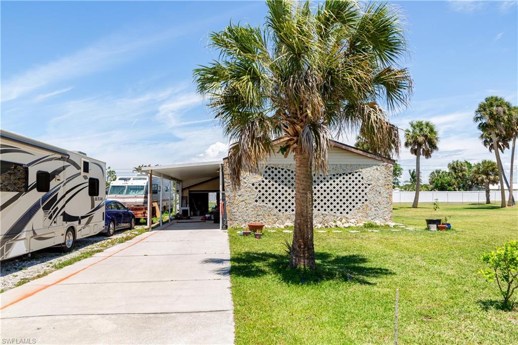 COCONUT GROVE - Residential