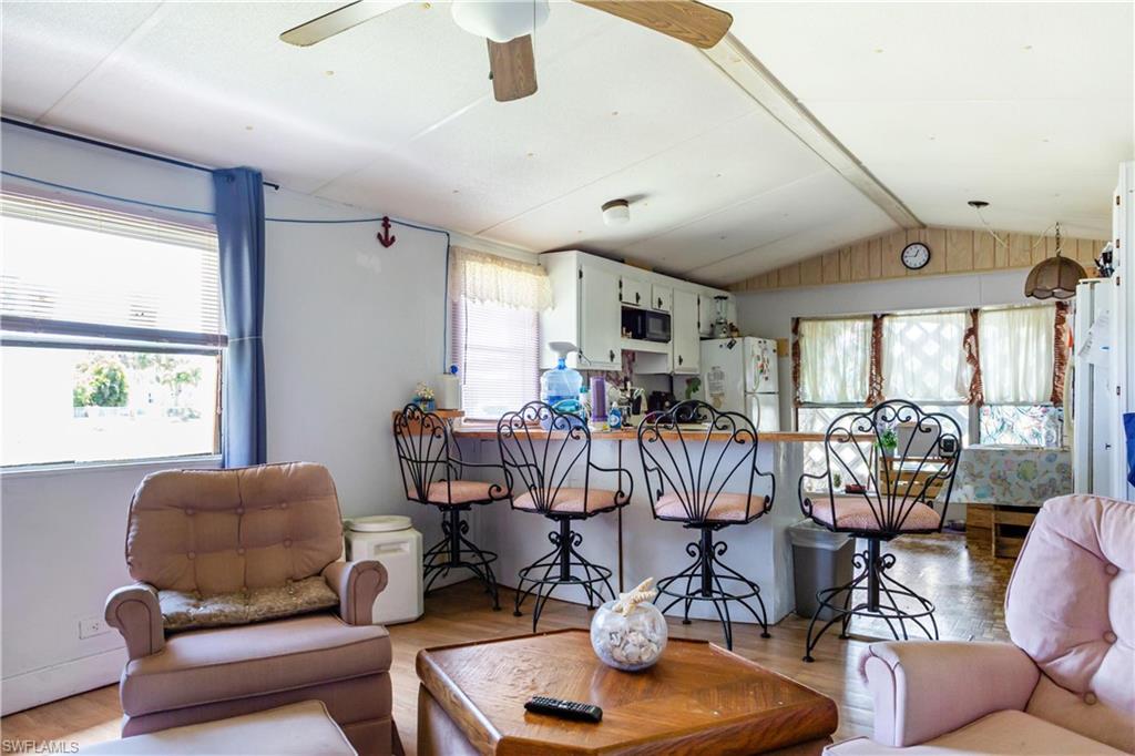 COCONUT GROVE - Residential