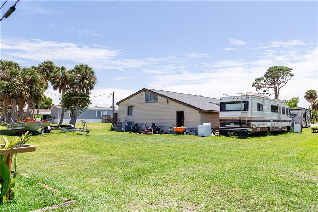 COCONUT GROVE - Residential