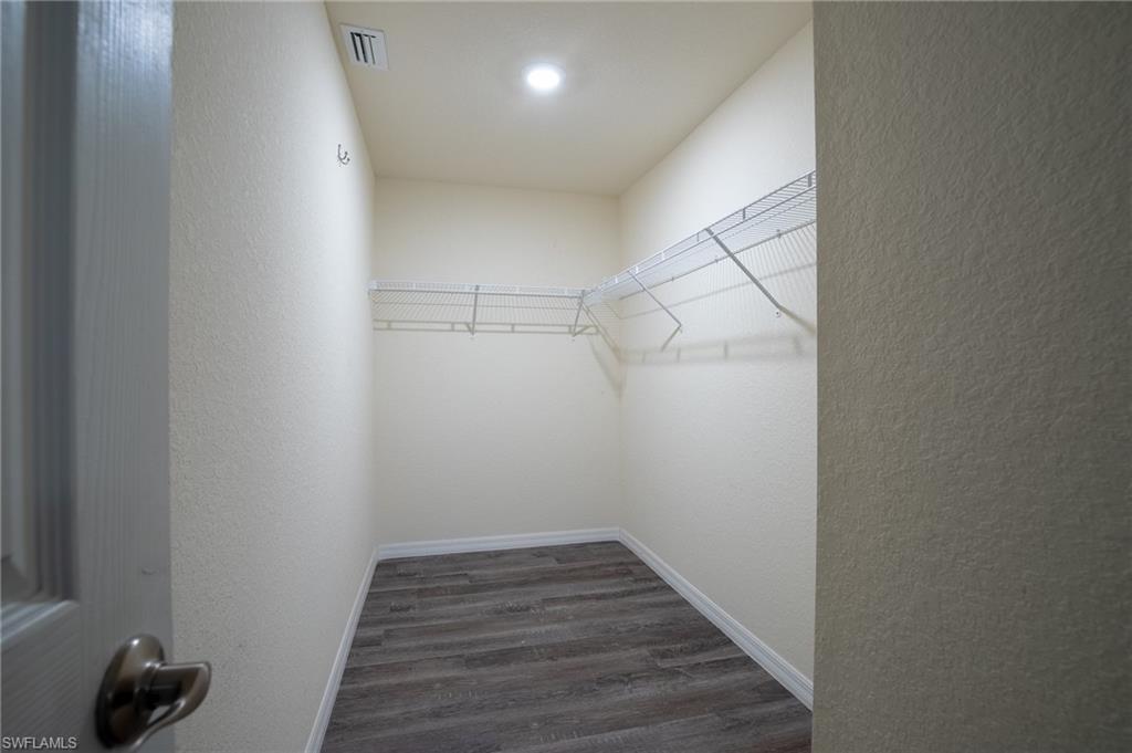 PORT LABELLE - Residential Lease