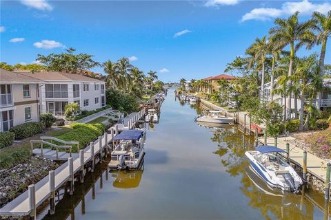 1501 Chesapeake AVE NAPLES FL 34102