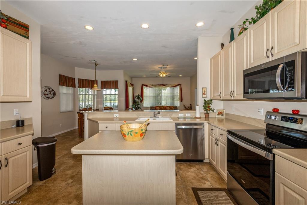 WATERWAYS OF NAPLES - Residential