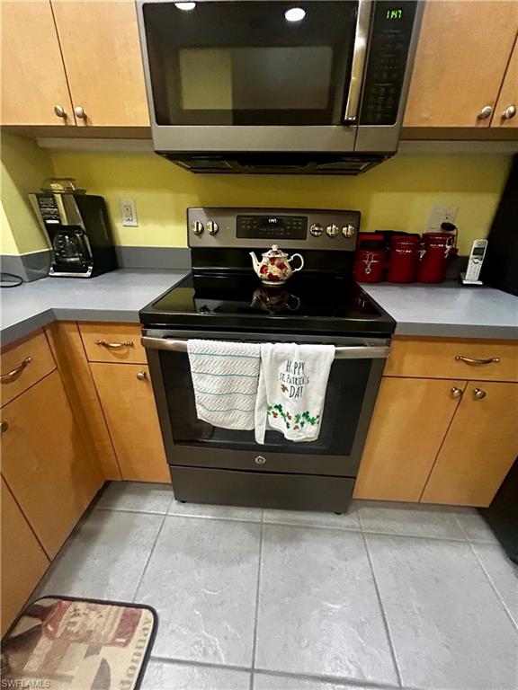 VAN LOON COMMONS - Residential