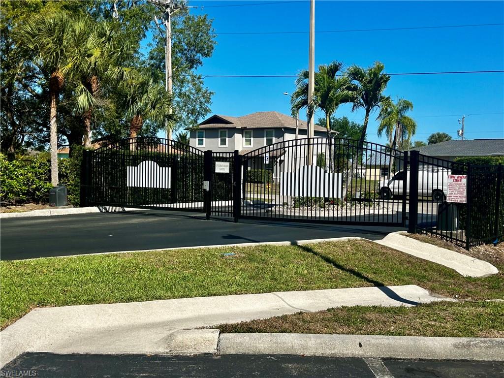 VAN LOON COMMONS - Residential