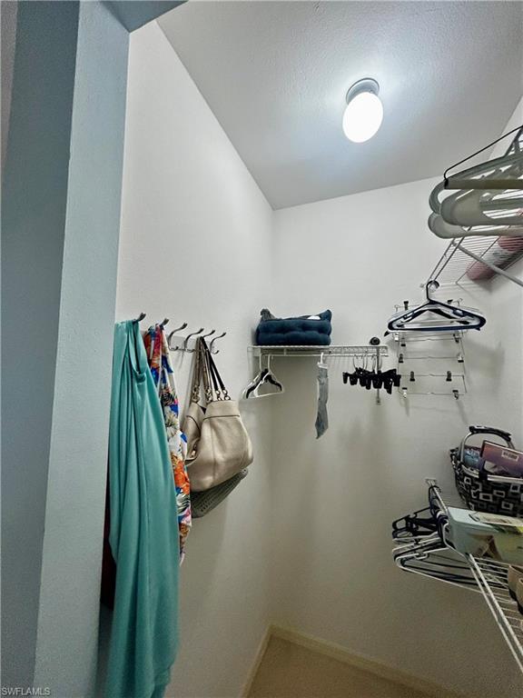 VAN LOON COMMONS - Residential