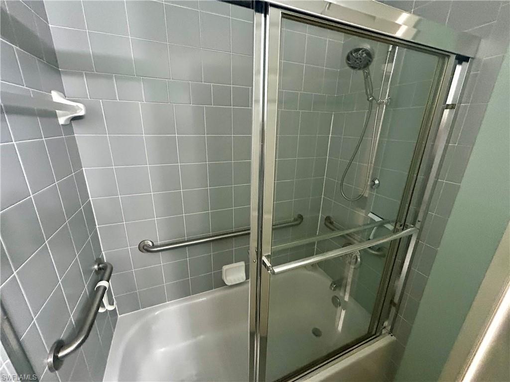 VAN LOON COMMONS - Residential