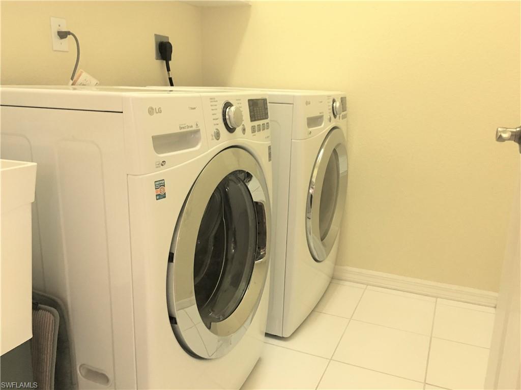 LIGHTHOUSE BAY - Residential