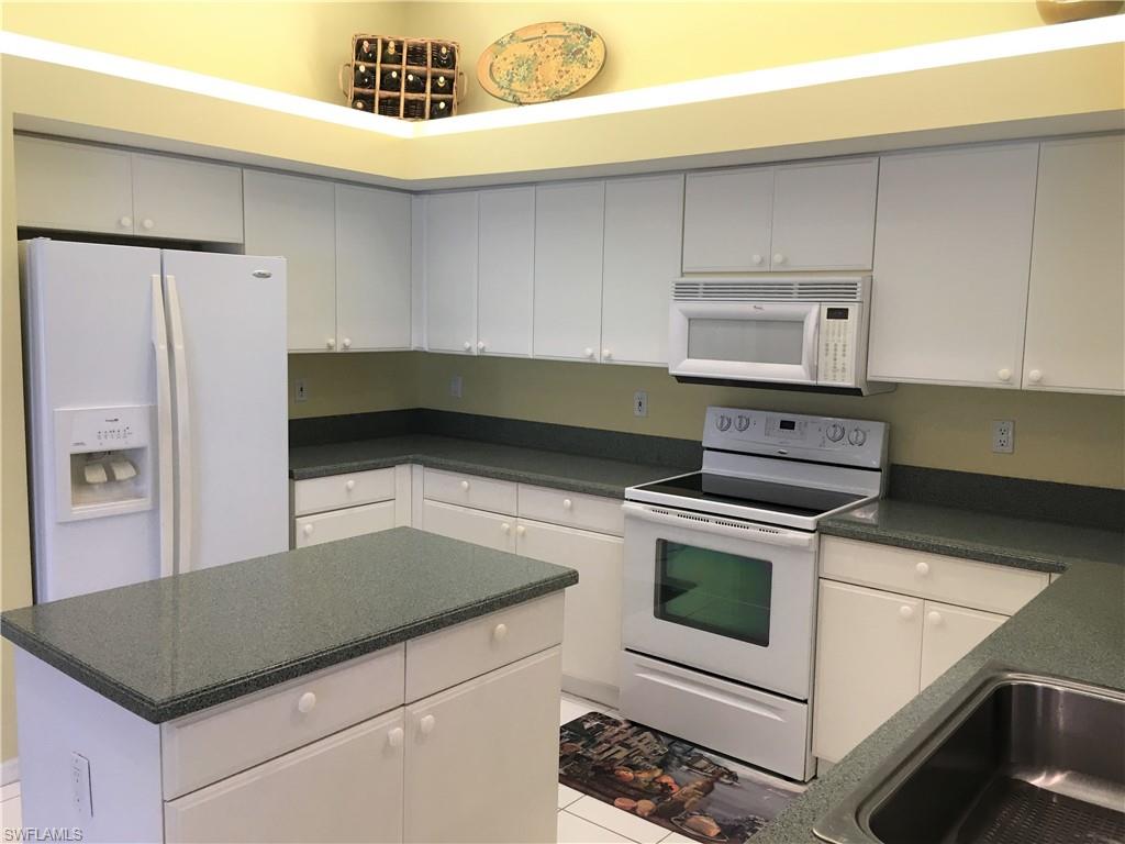 LIGHTHOUSE BAY - Residential