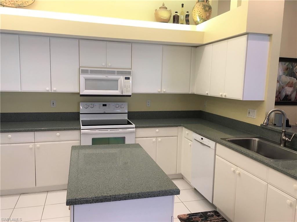 LIGHTHOUSE BAY - Residential