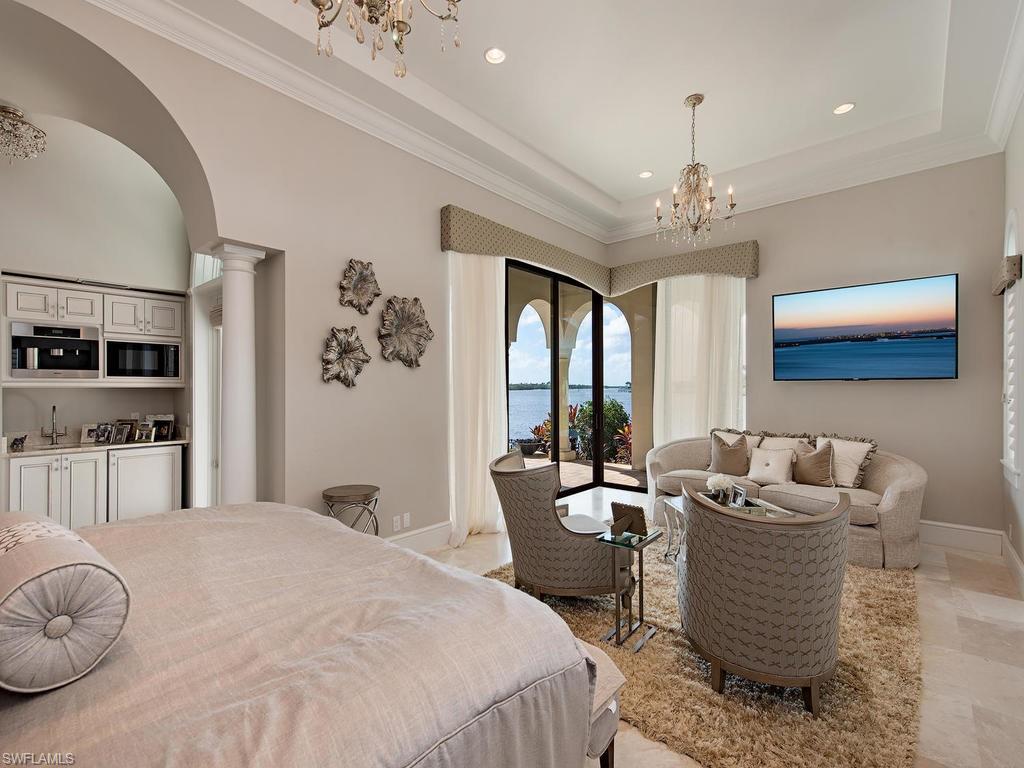 ROYAL HARBOR - Residential