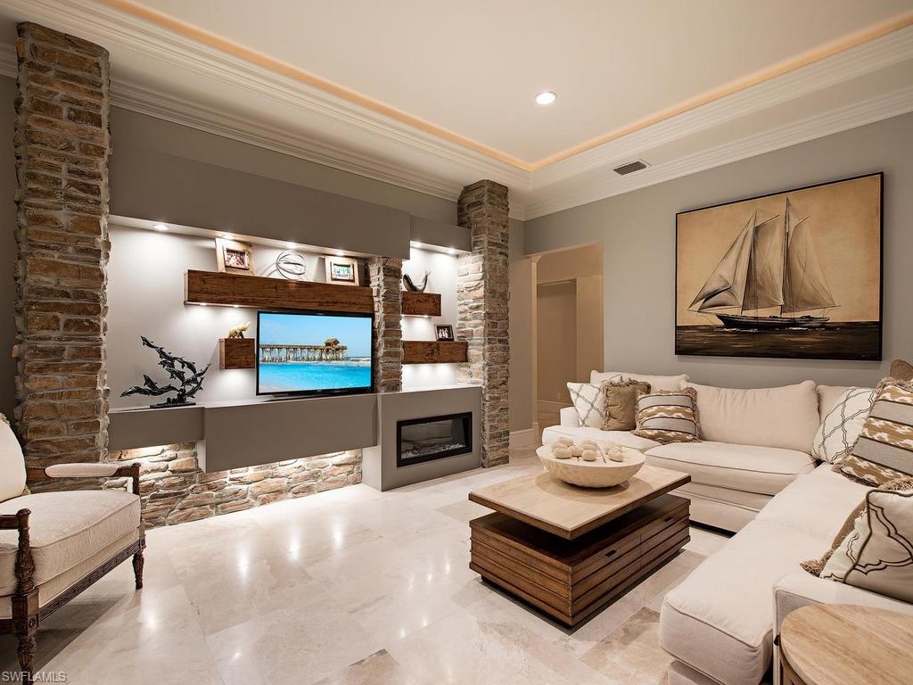 ROYAL HARBOR - Residential