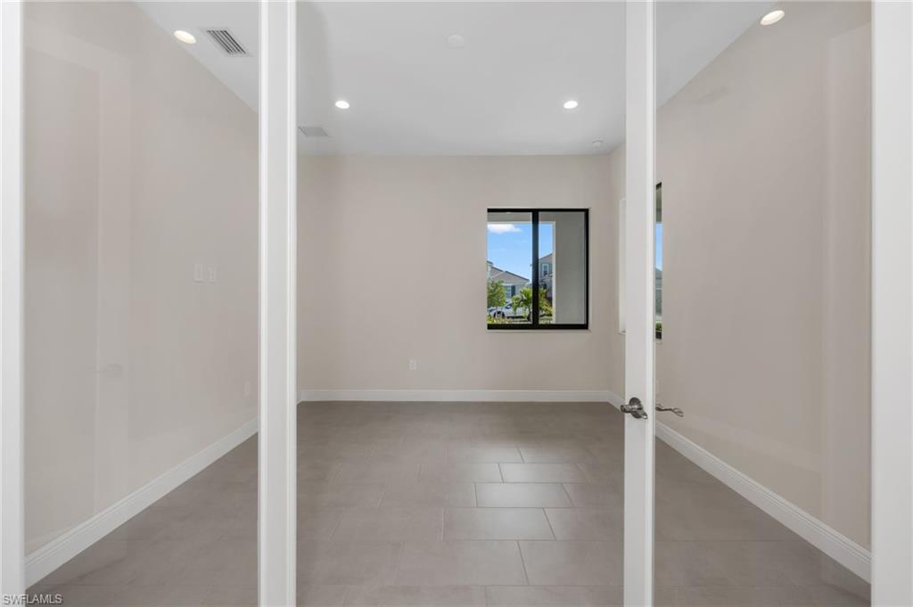 SKYSAIL - Residential