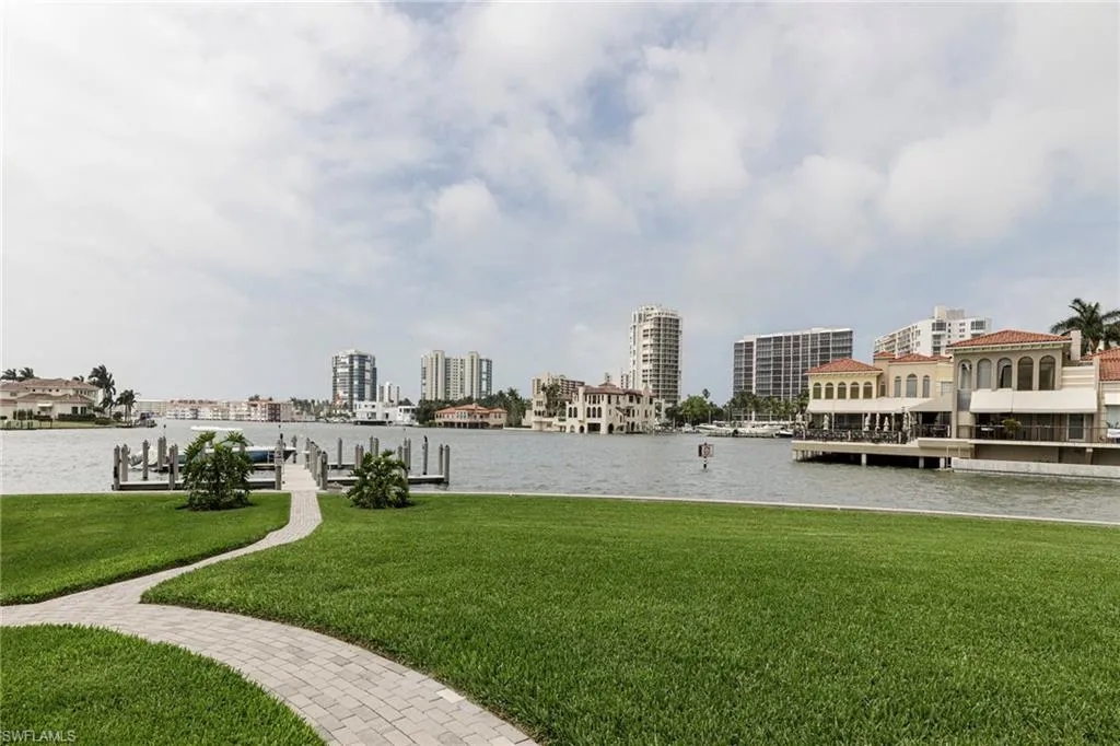 Naples, Florida 34103, United States, 2 Bedrooms Bedrooms, ,2 BathroomsBathrooms,Residential,Active,61057