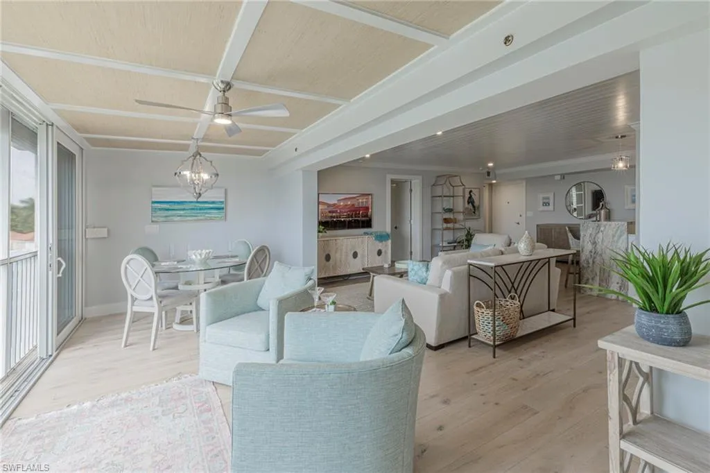 Naples, Florida 34103, United States, 2 Bedrooms Bedrooms, ,2 BathroomsBathrooms,Residential,Active,61057