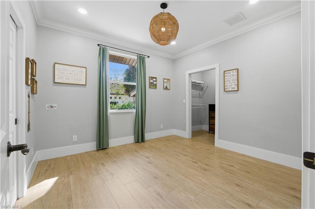 SAN CARLOS ESTATES - Residential