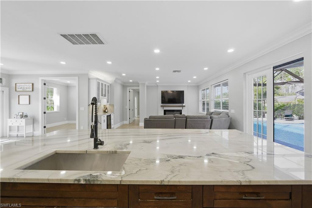 SAN CARLOS ESTATES - Residential