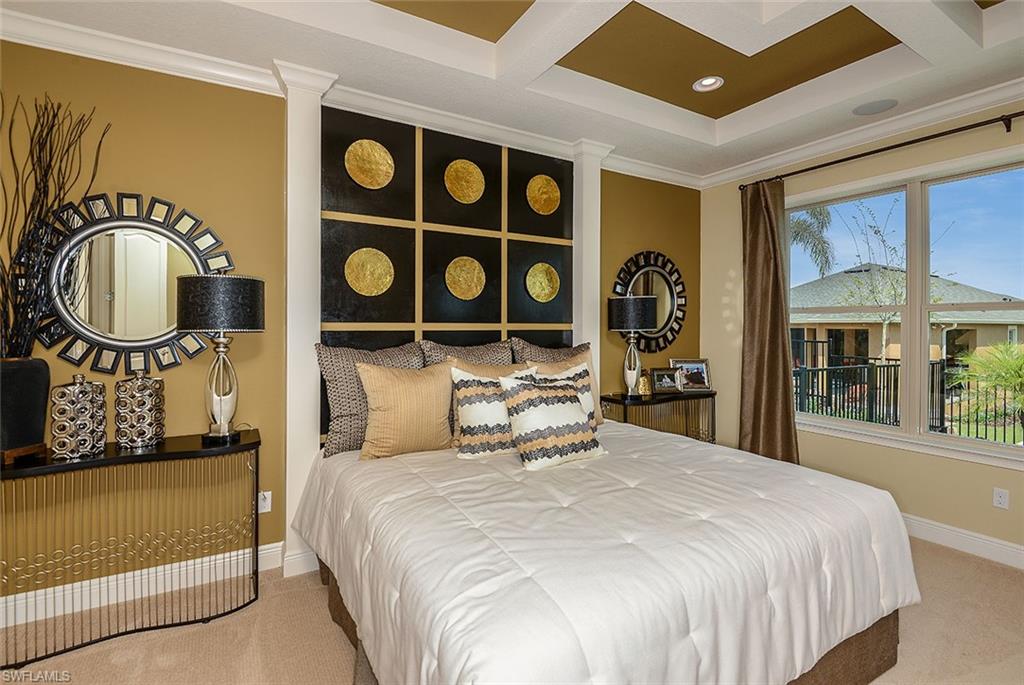 ESPLANADE LAKE CLUB - Residential