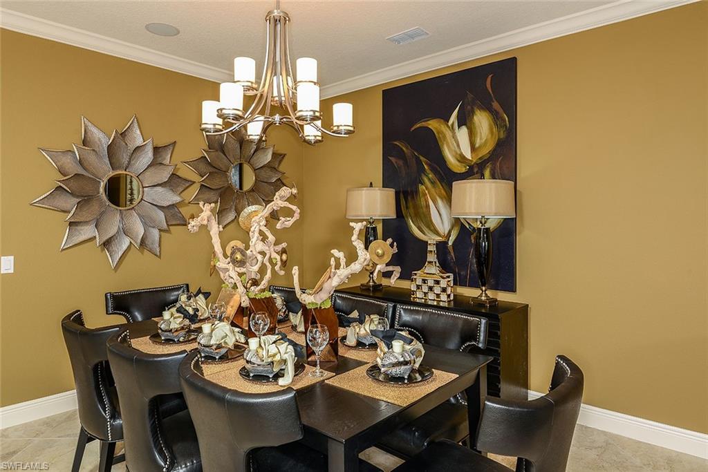 ESPLANADE LAKE CLUB - Residential