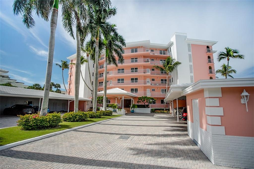 SHORES OF NAPLES - Residential