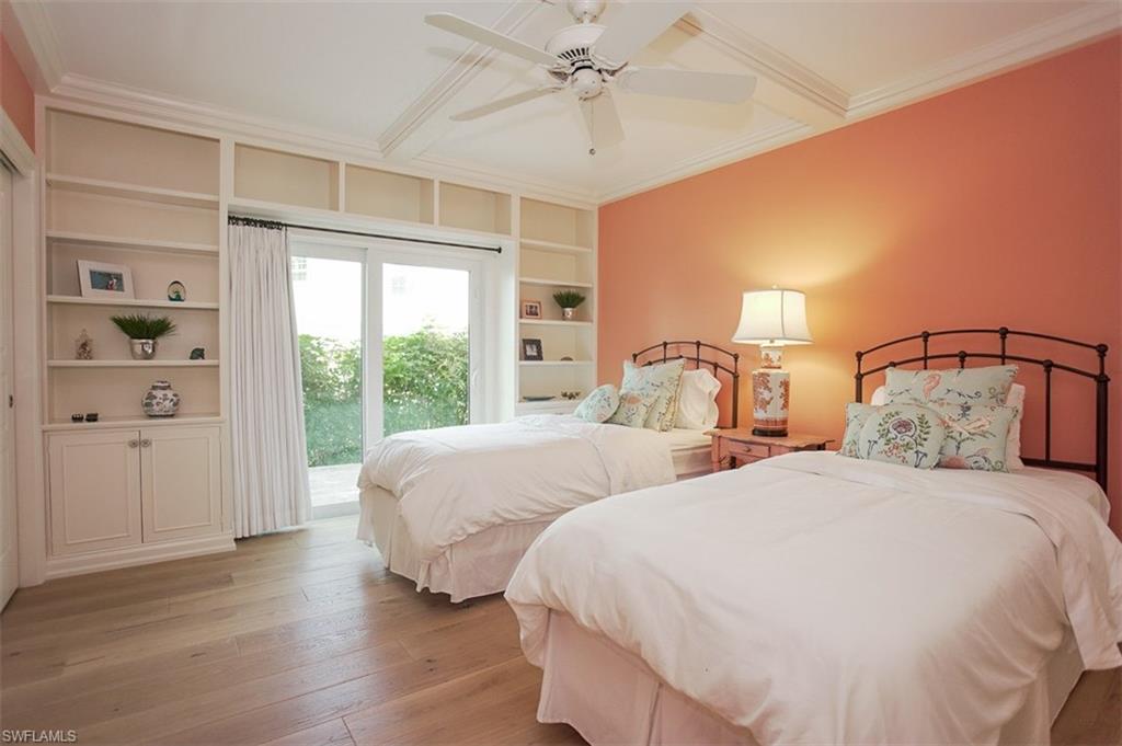 SHORES OF NAPLES - Residential