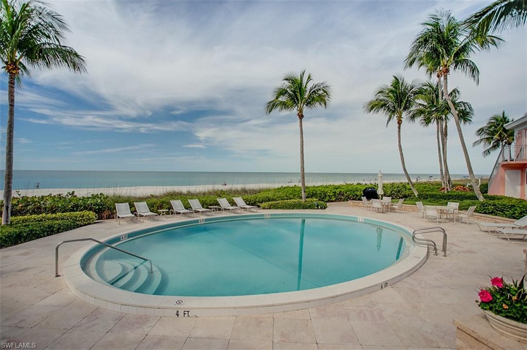 SHORES OF NAPLES - Residential